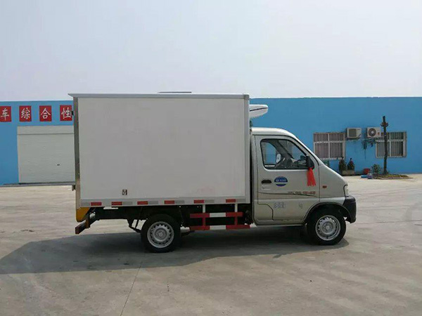 金杯2.9米貨廂冷藏車 金杯2.9米貨廂冷藏車
