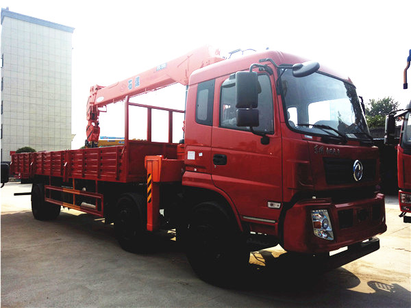 東風(fēng)前四后四石煤12噸隨車吊 東風(fēng)前四后四石煤12噸隨車吊