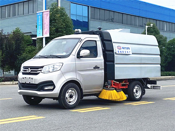 長安國六3方掃路車