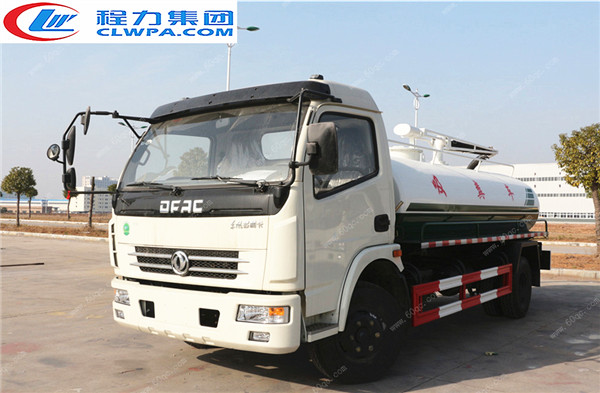 東風多利卡8方吸糞車