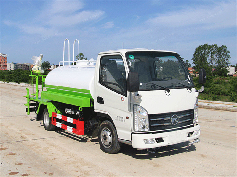 凱馬K1藍(lán)牌灑水車