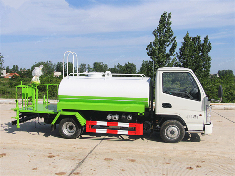 凱馬K1藍(lán)牌灑水車