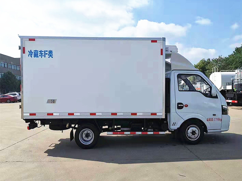 東風(fēng)途逸國(guó)六冷藏車