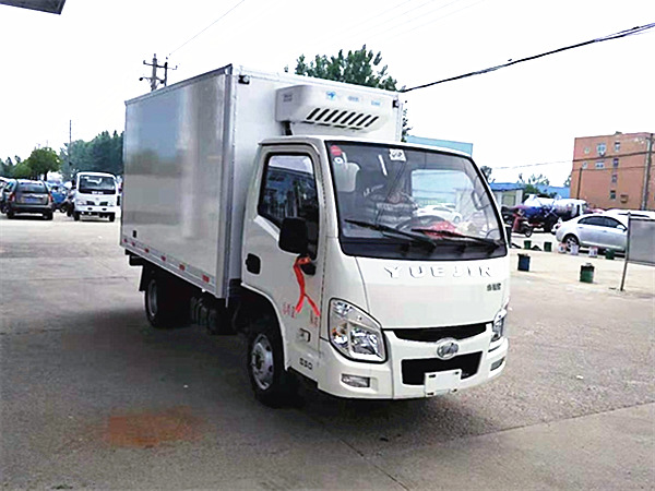 躍進(jìn)小福星S70冷藏車