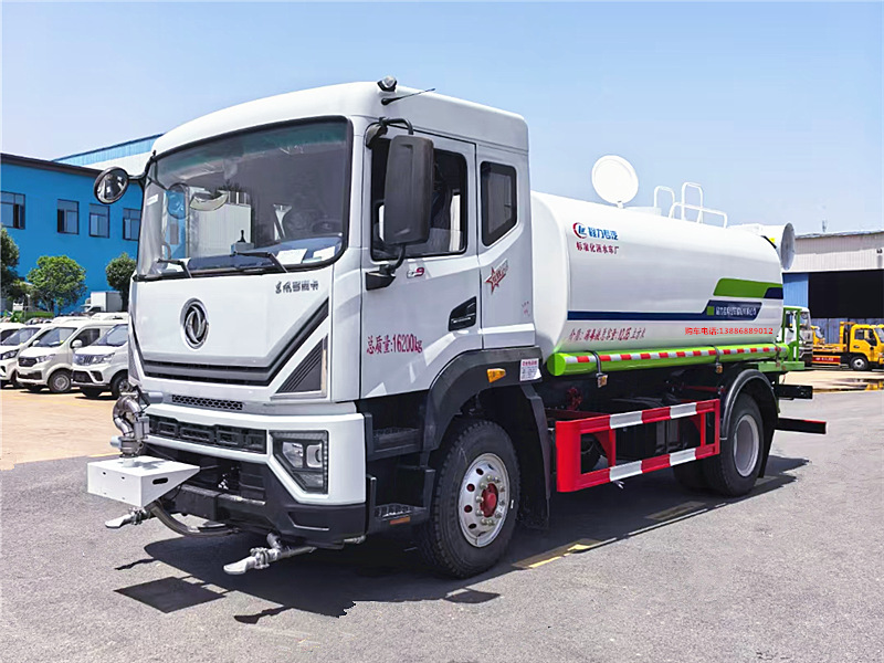 東風(fēng)多利卡D9霧炮車